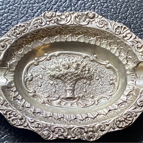 Vintage 800 Silver Ornate Rococo Ashtray Tray Repousse Italian German Dish - Picture 9 of 12